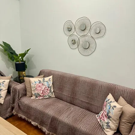Ag.sofias Minkk, 2b/room+balcony Апартаменти